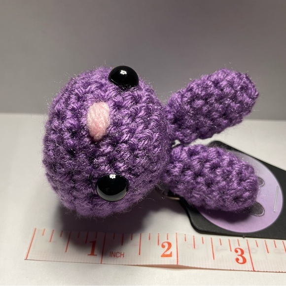 CROCHET MINI MOCHIBUN KEYCHAIN- MEDIUM PURPLE - Picture 3 of 4